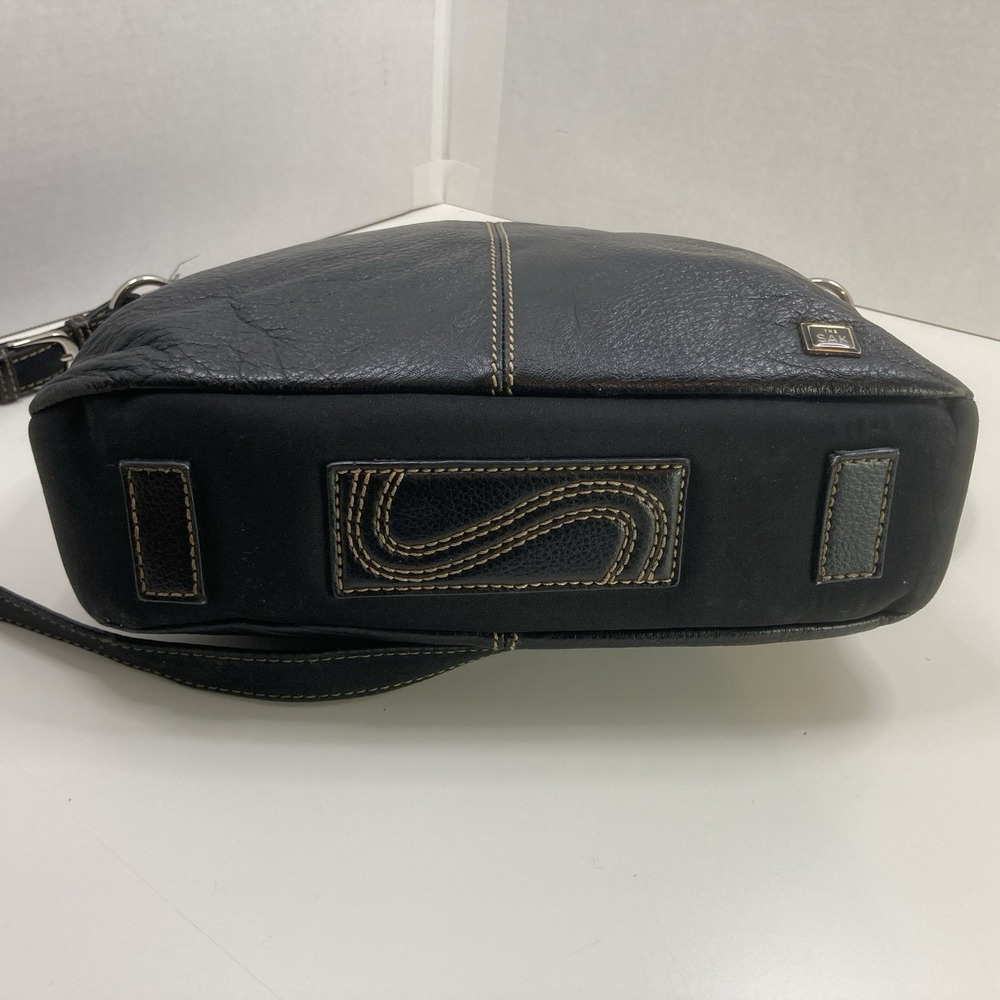 The Sak Black Shoulder Strap Pebbled Leather Soft Purse Bag - Picture 5 of 12